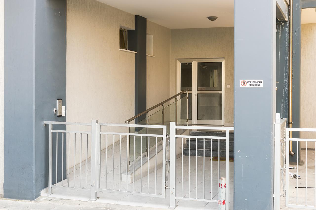City Center Apartment Limisso Esterno foto